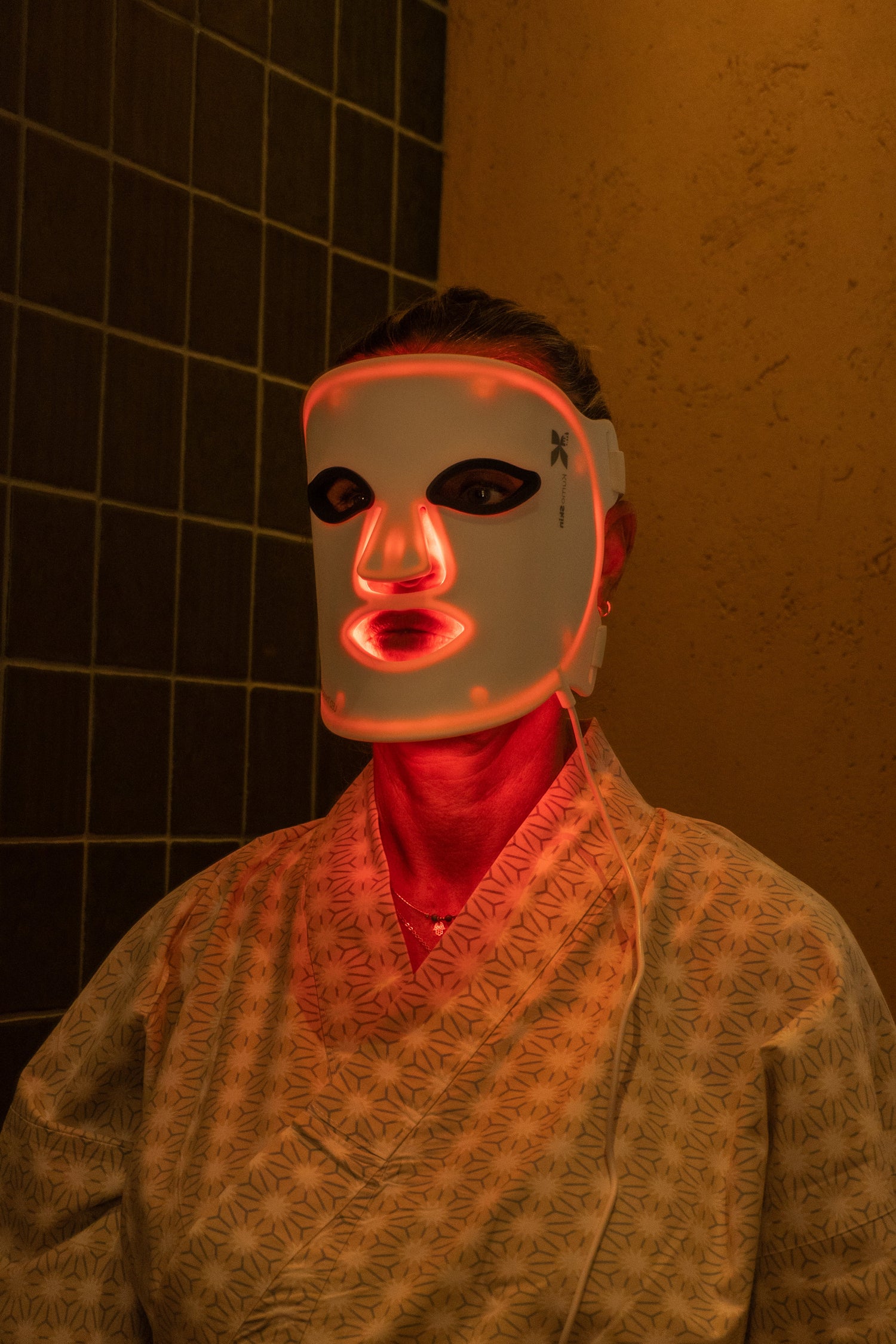 Colores y longitudes de onda en máscara LED facial