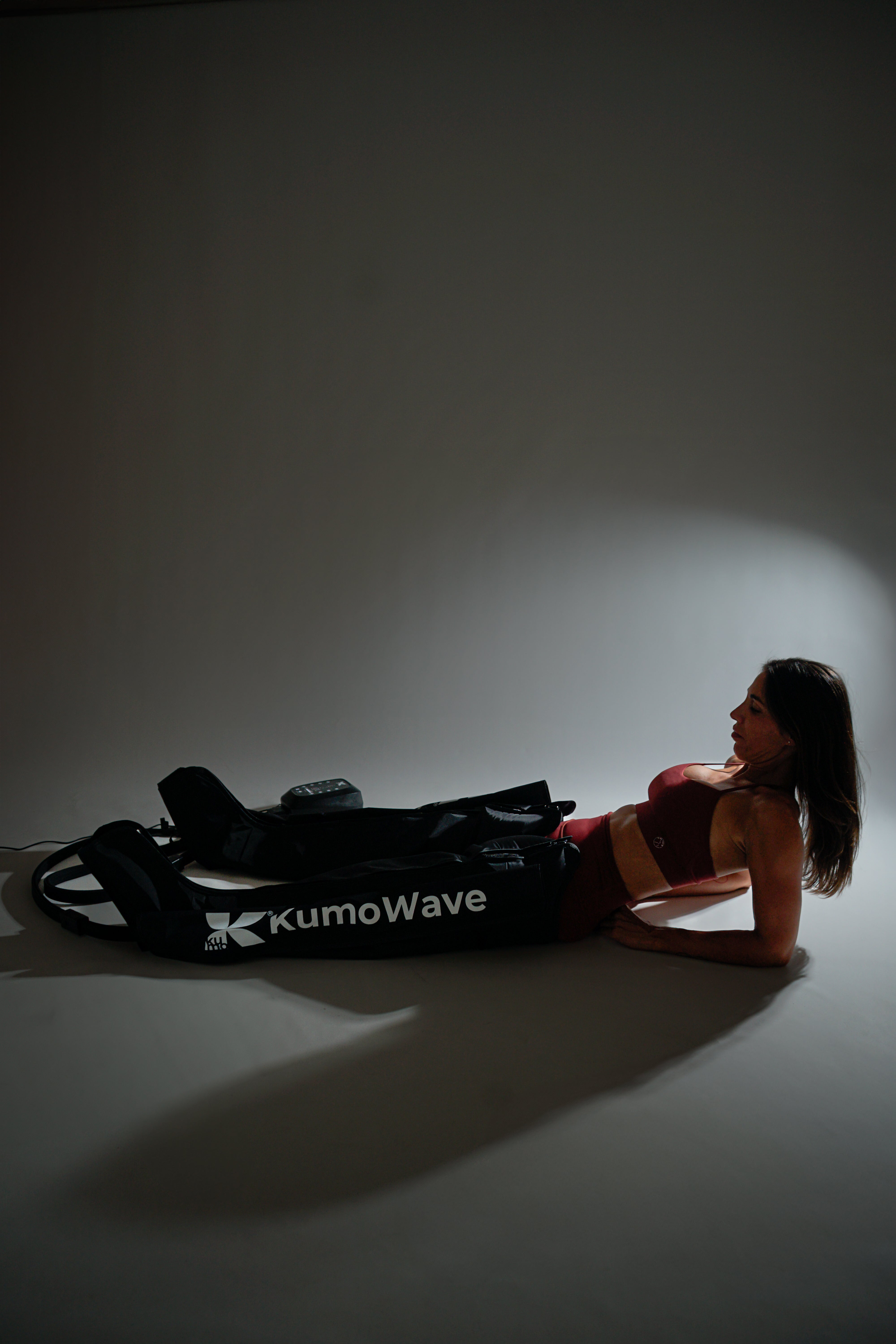 KumoWave Pro – Presoterapia en casa de 8 Cámaras para Piernas