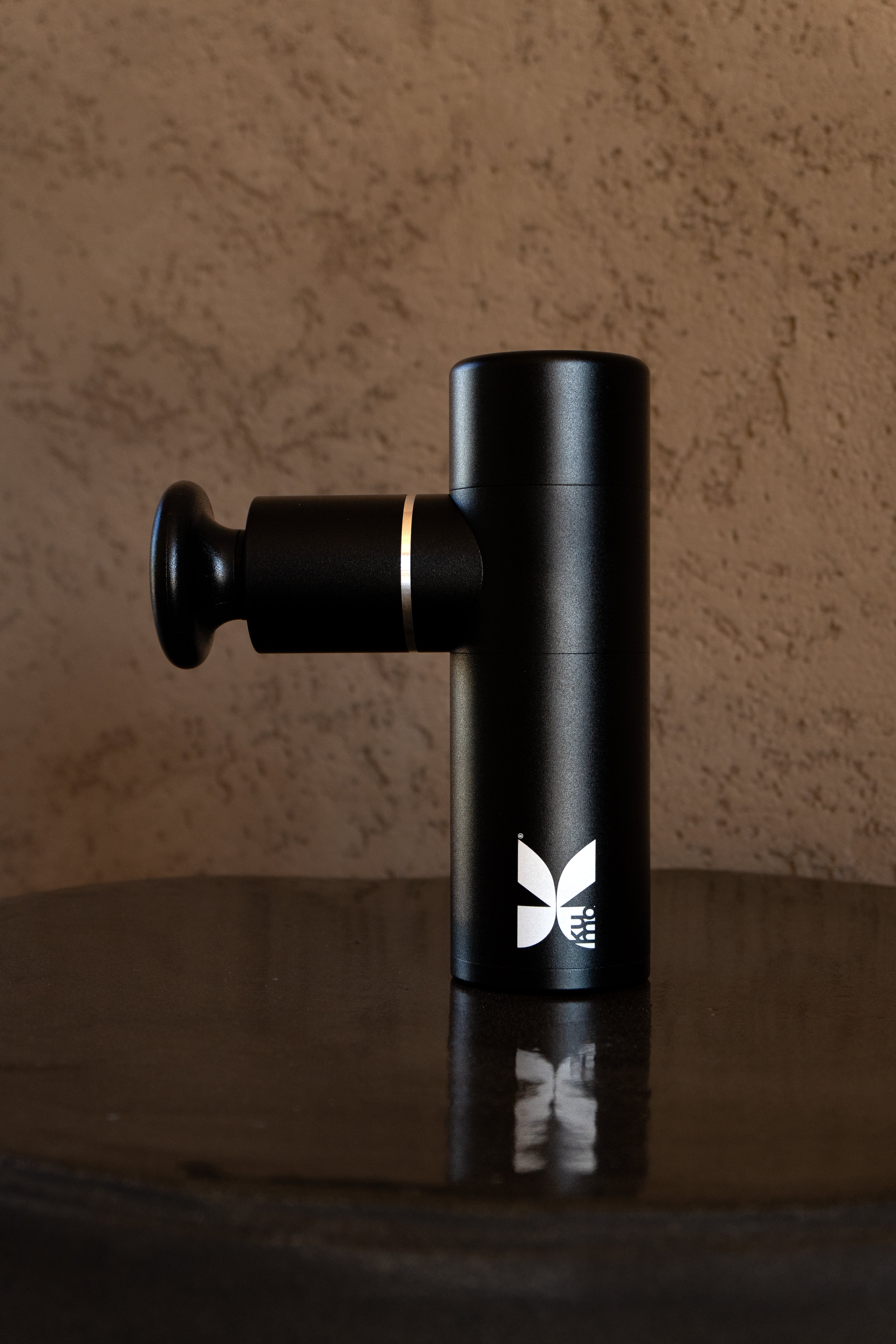 KumoPulse Air – Pistola de Masaje Portátil y Silenciosa